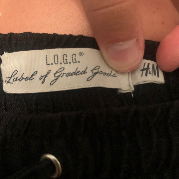 Linen shorts - Picture 3 of 3